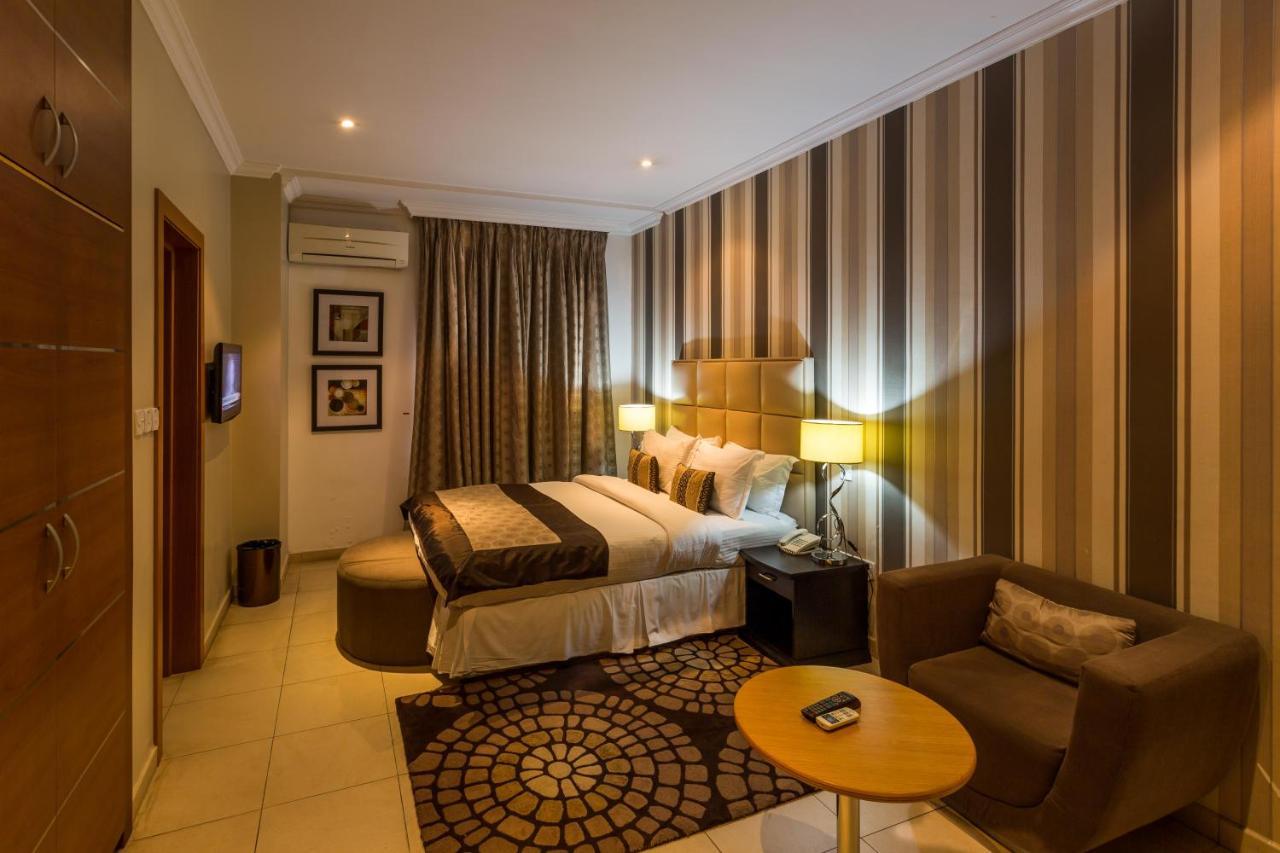 Morning Side Suites Aliayabiagba Екстериор снимка