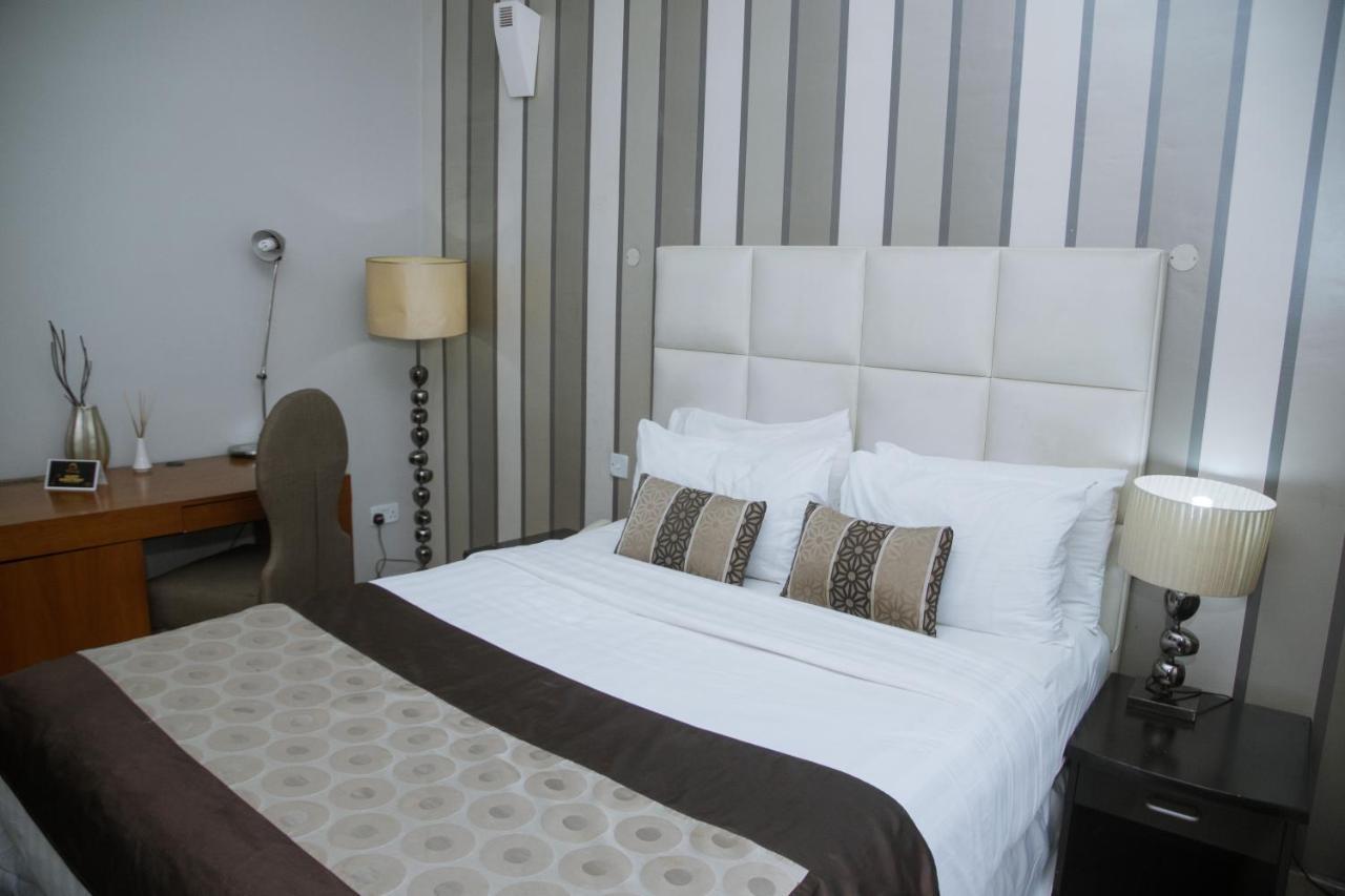 Morning Side Suites Aliayabiagba Екстериор снимка