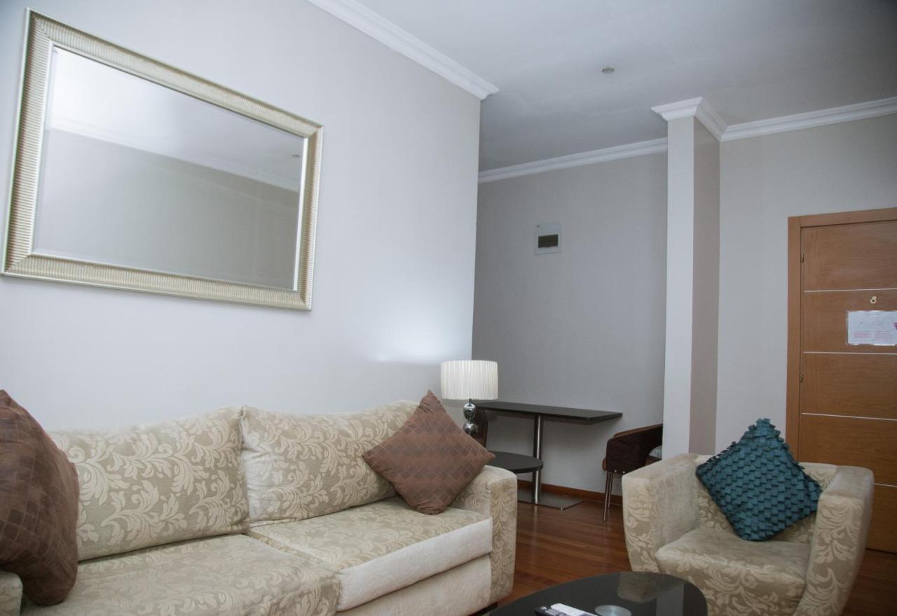 Morning Side Suites Aliayabiagba Екстериор снимка