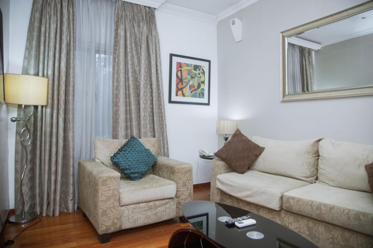 Morning Side Suites Aliayabiagba Екстериор снимка