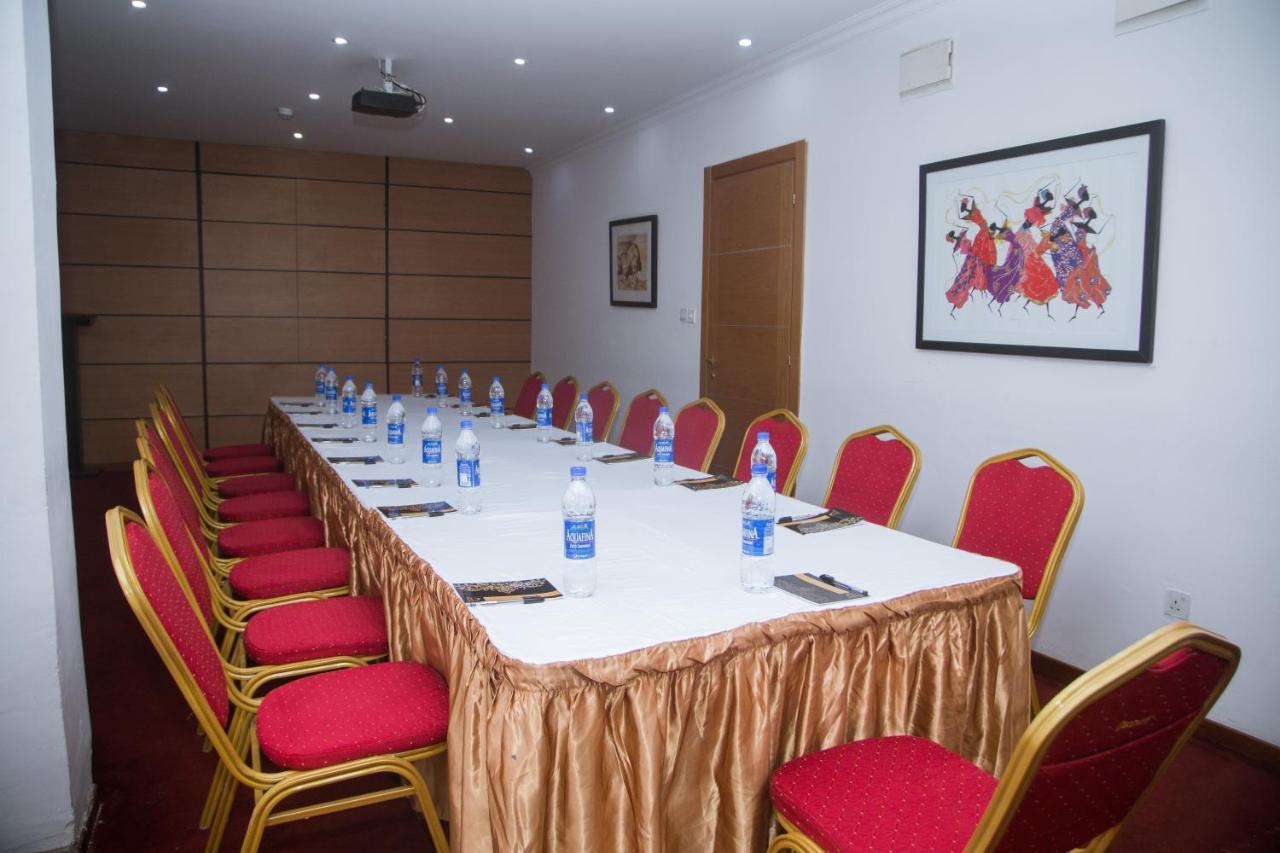 Morning Side Suites Aliayabiagba Екстериор снимка