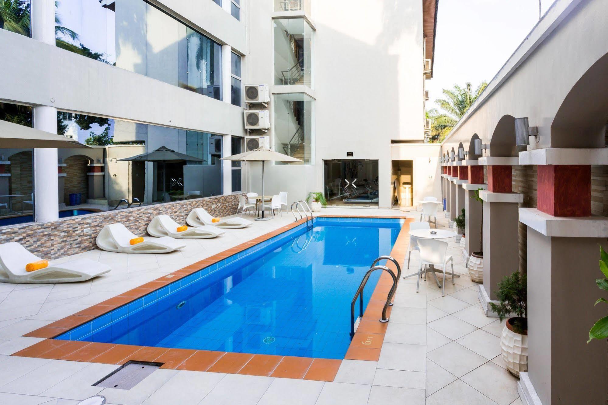 Morning Side Suites Aliayabiagba Екстериор снимка