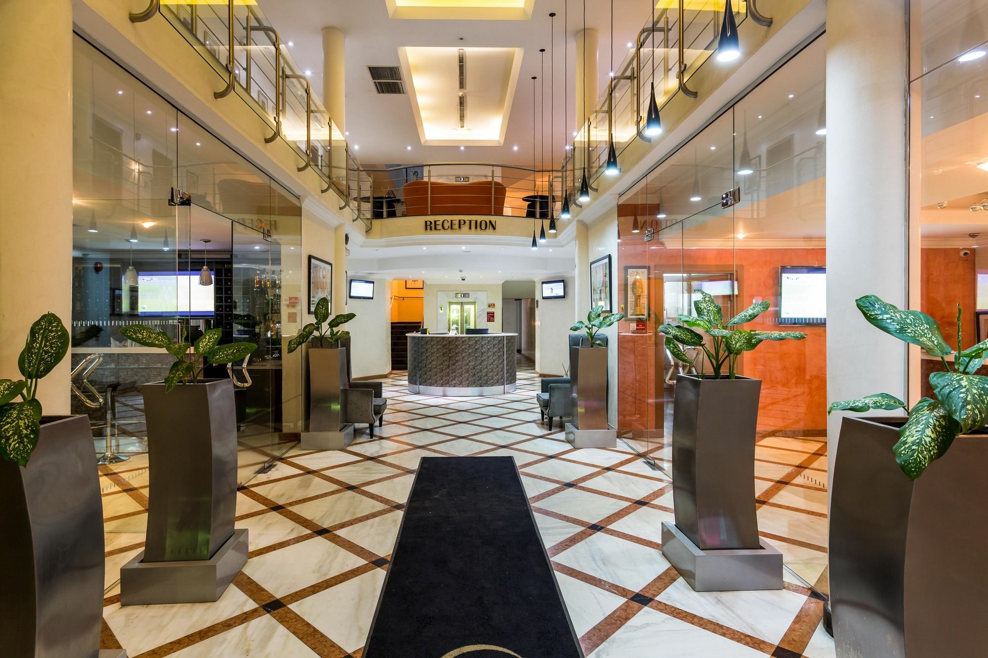 Morning Side Suites Aliayabiagba Екстериор снимка
